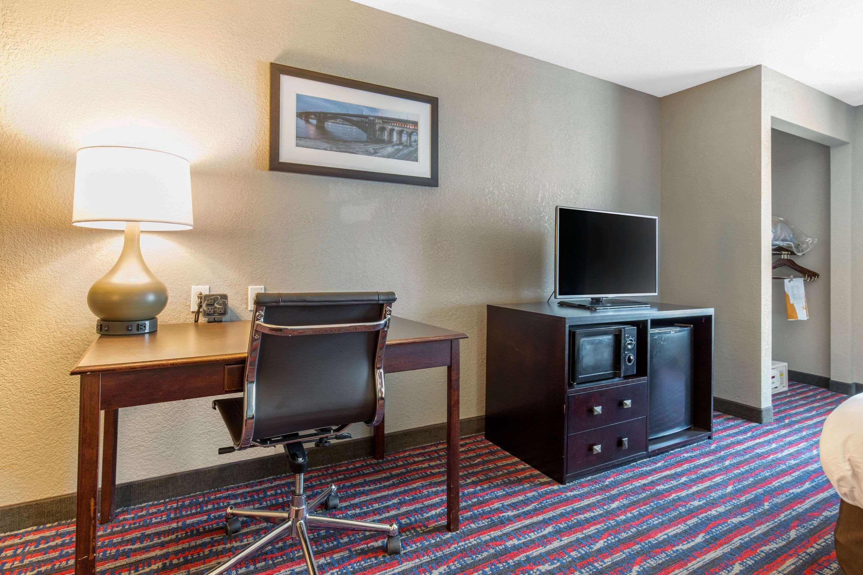Comfort Suites Fairview Heights Exterior foto
